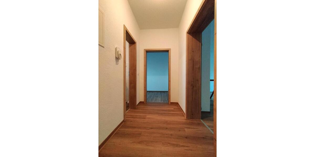 Dachgeschoßwohnung Crimmitschau - 2 Zimmer, 50 m&sup2;, 475&euro; | Angebot:24700221