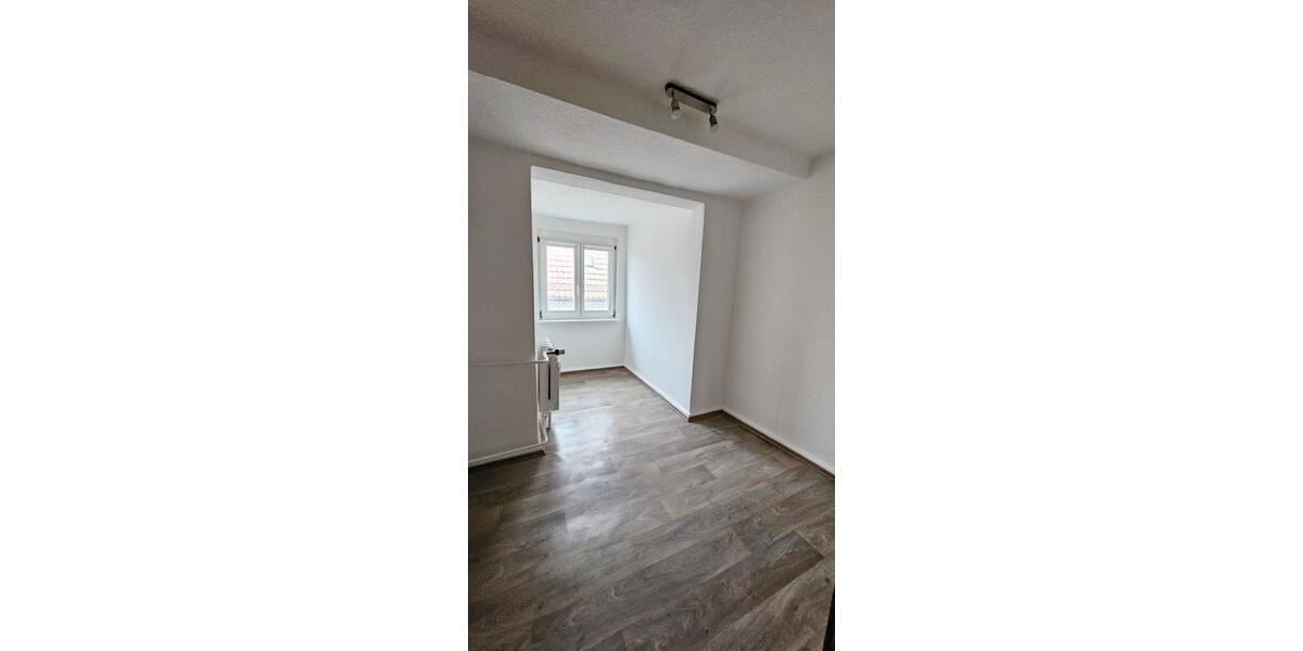 2,5-Zimmer Dachgeschosswohnung im Altbau 2 zimmer