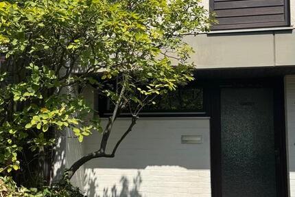 Wohnen auf Zeit Köln Ehrenfeld - 5 Zimmer, 150 m&sup2;, 2.200&euro; | Angebot:25237657