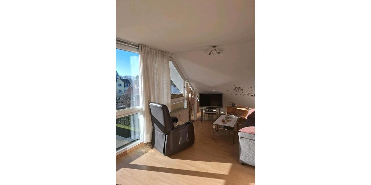 Dachgeschoßwohnung Coswig - 2 Zimmer, 52 m&sup2;, 380&euro; | Angebot:25328324