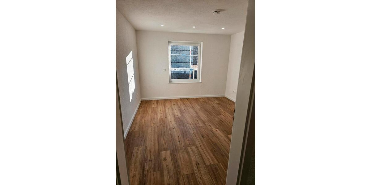 Etagenwohnung Neckarbischofsheim - 3 Zimmer, 75 m&sup2;, 750&euro; | Angebot:26048783