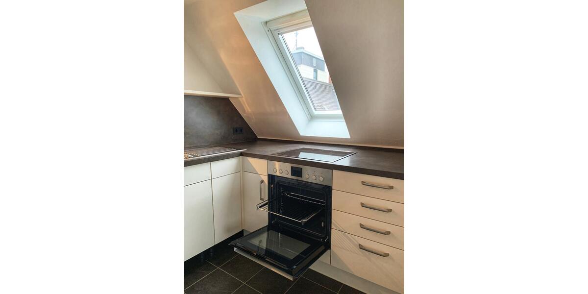 Dachgeschoßwohnung Augsburg Oberhausen - 2 Zimmer, 60 m&sup2;, 710&euro; | Angebot:26363013