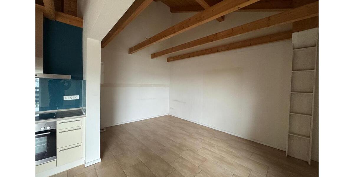 Etagenwohnung Stapel - 3 Zimmer, 100 m&sup2;, 950&euro; | Angebot:26342016