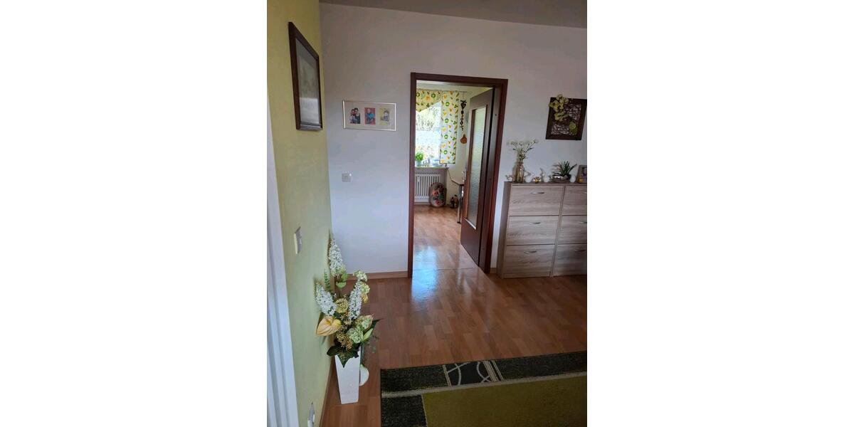 Erdgeschoßwohnung Pressig - 3 Zimmer, 77 m&sup2;, 535&euro; | Angebot:25965304