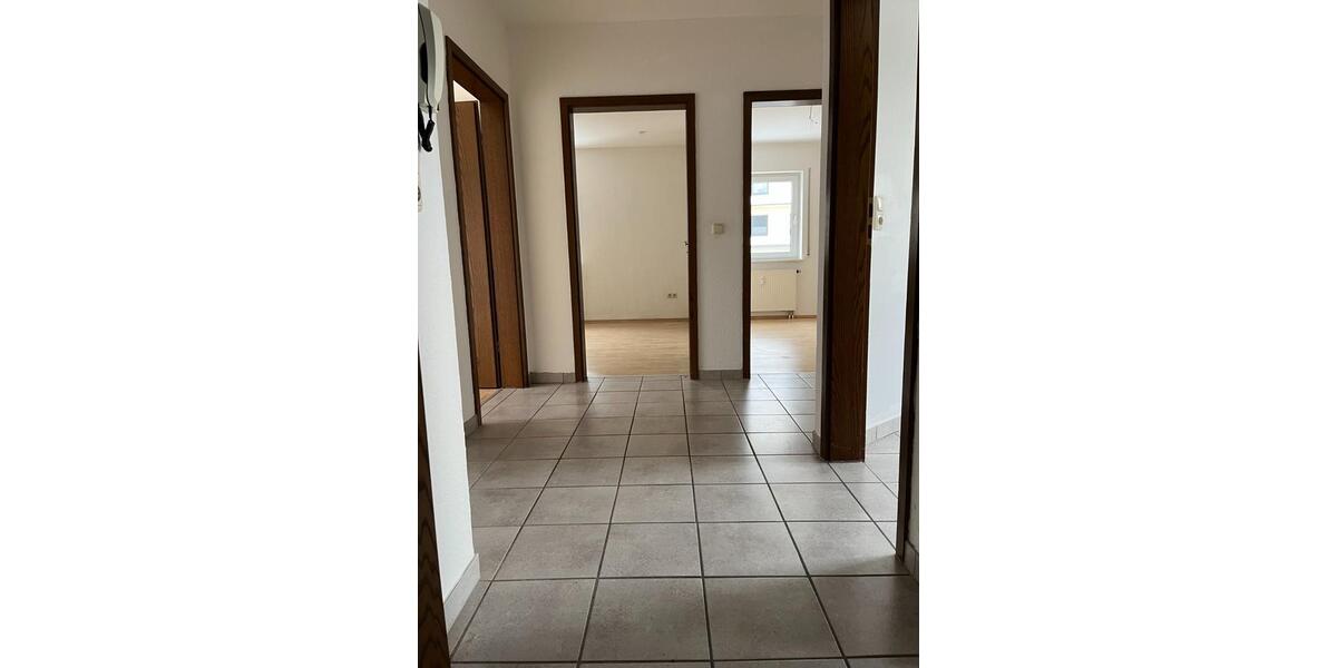 Dachgeschoßwohnung Werdohl - 3 Zimmer, 69 m&sup2;, 500&euro; | Angebot:24687380