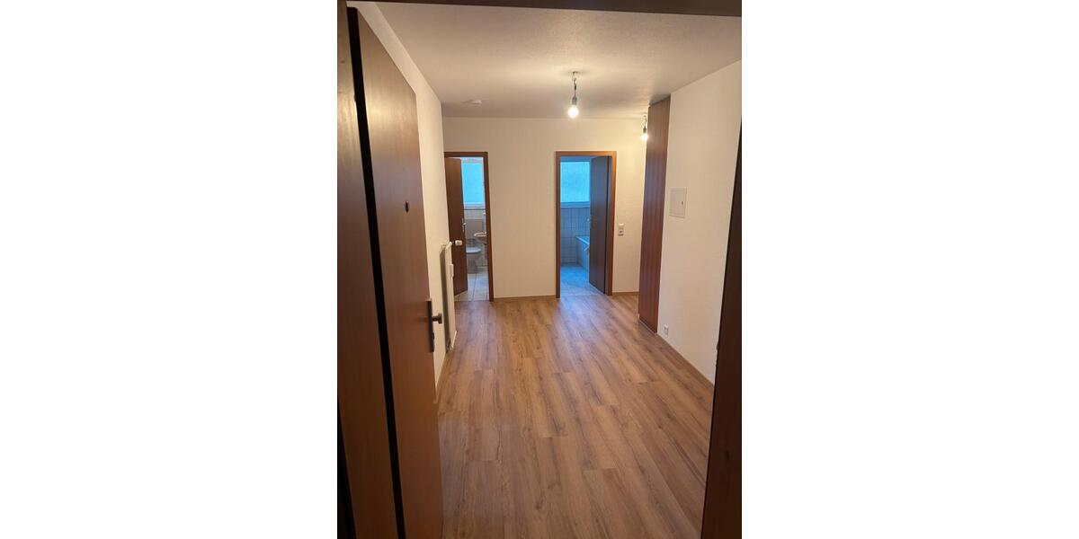 Etagenwohnung Lauchringen - 3 Zimmer, 82 m&sup2;, 950&euro; | Angebot:24431624