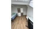 Etagenwohnung Karlsruhe Oststadt - 3 Zimmer, 15 m&sup2;, 450&euro; | Angebot:26791677