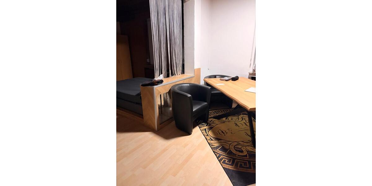 Etagenwohnung Minden - 1 Zimmer, 160 m&sup2;, 28&euro; | Angebot:24526714