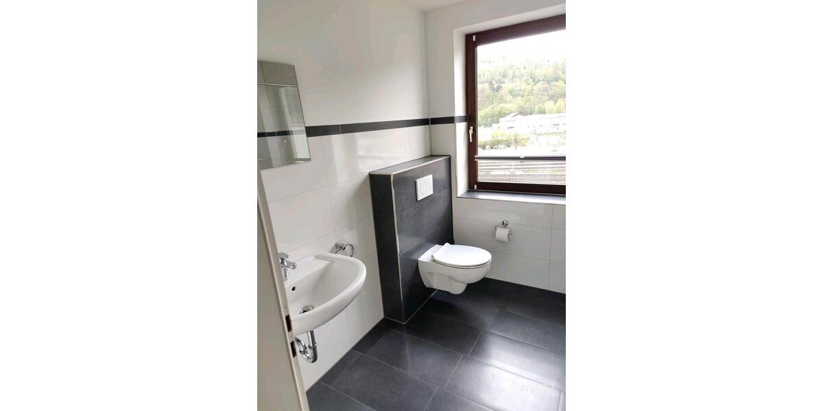 Etagenwohnung Lennestadt - 3 Zimmer, 85 m&sup2;, 850&euro; | Angebot:26566423