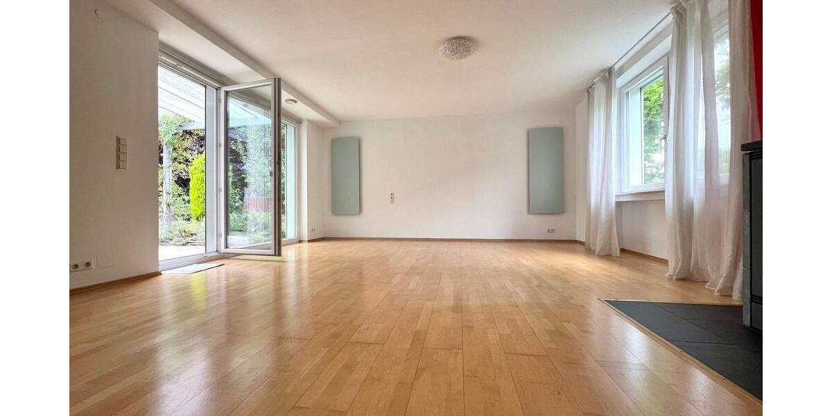 Modern sanierte 5-Zi.-Wohnung mit herrlichem Garten 5 zimmer