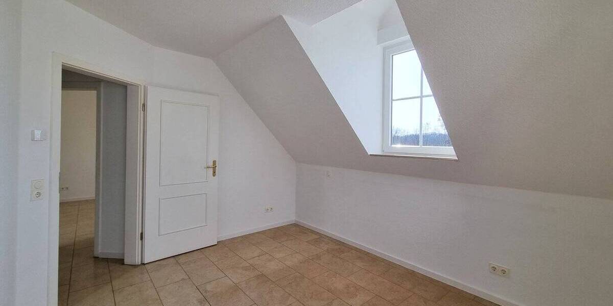 Einfamilienhaus Leipzig Möckern - 6 Zimmer, 185 m&sup2;, 2.400&euro; | Angebot:26672327