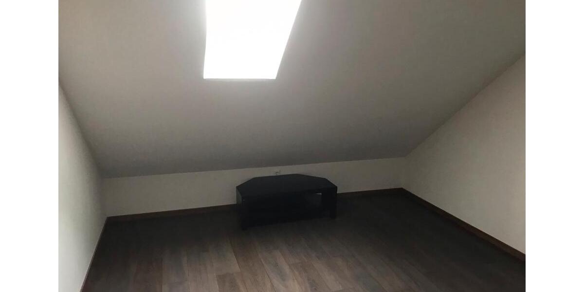Dachgeschoßwohnung Höpfingen - 2.5 Zimmer, 60 m&sup2;, 600&euro; | Angebot:26525462