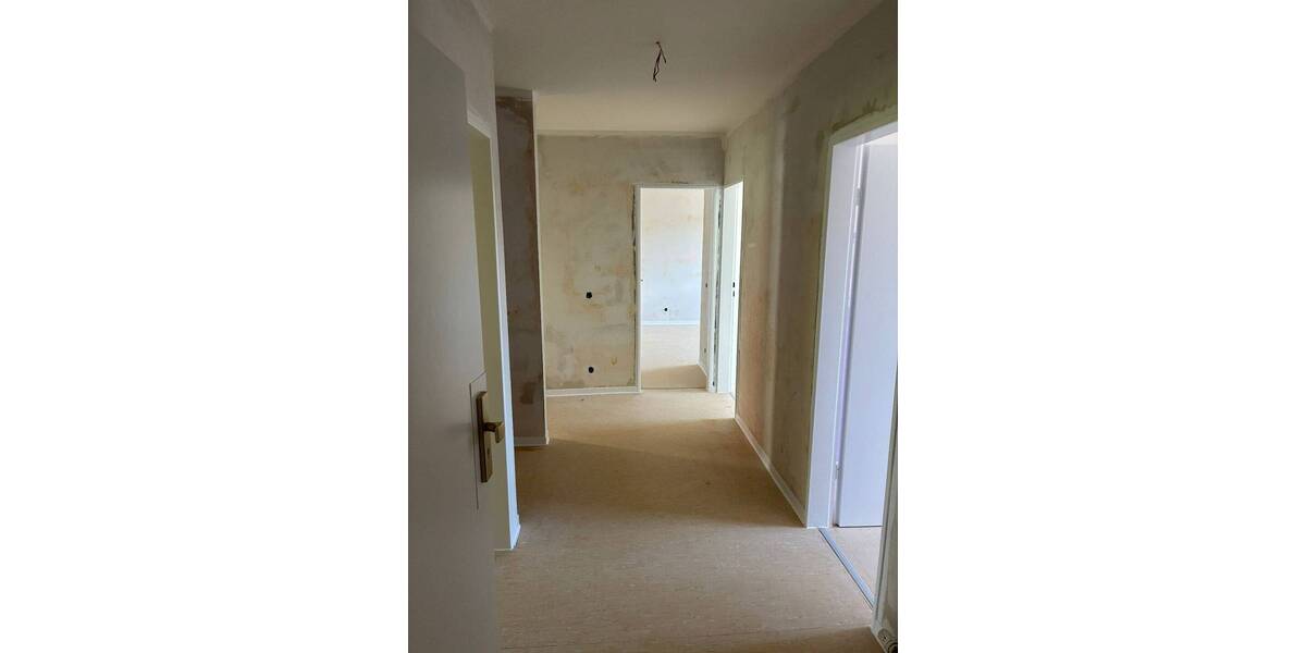 Etagenwohnung Wiesbaden Dotzheim - 3 Zimmer, 80 m&sup2;, 839&euro; | Angebot:26081935