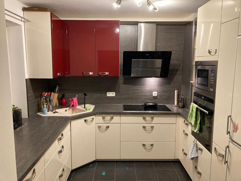 Schönes WG Zimmer in 3 er WG