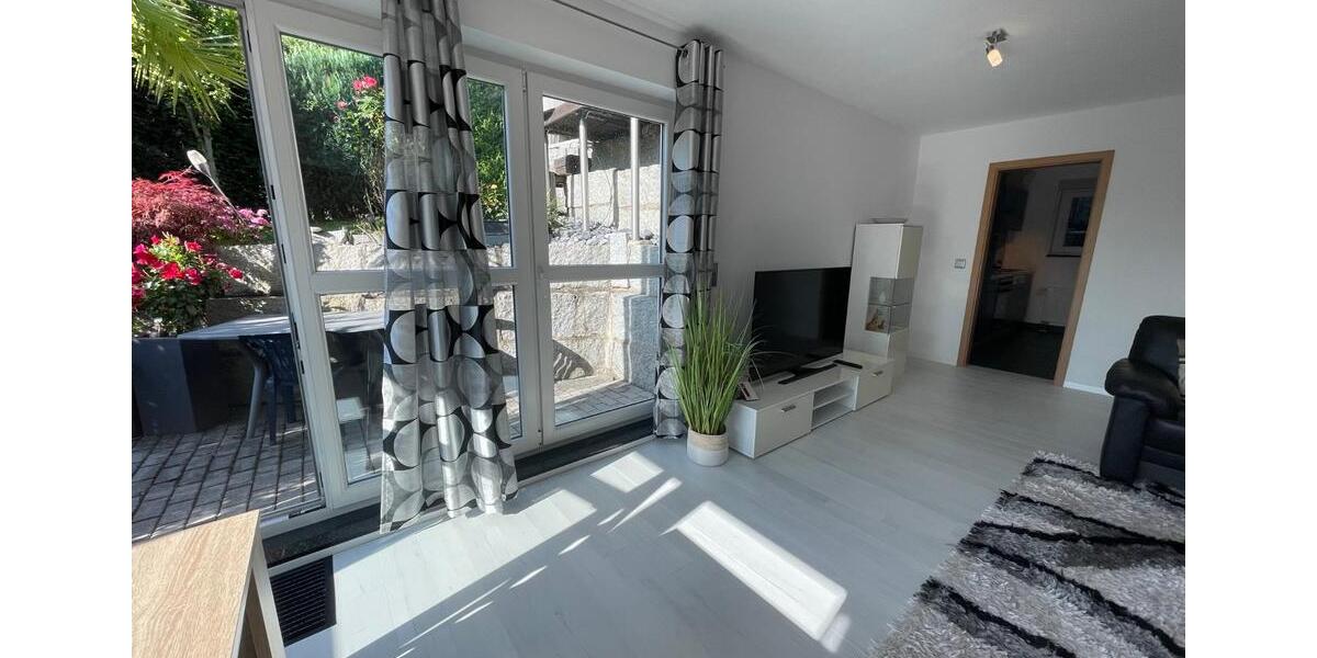 Sonnige möblierte Wohnung mit Terrasse in ruhiger Lage Kusterding 2 zimmer