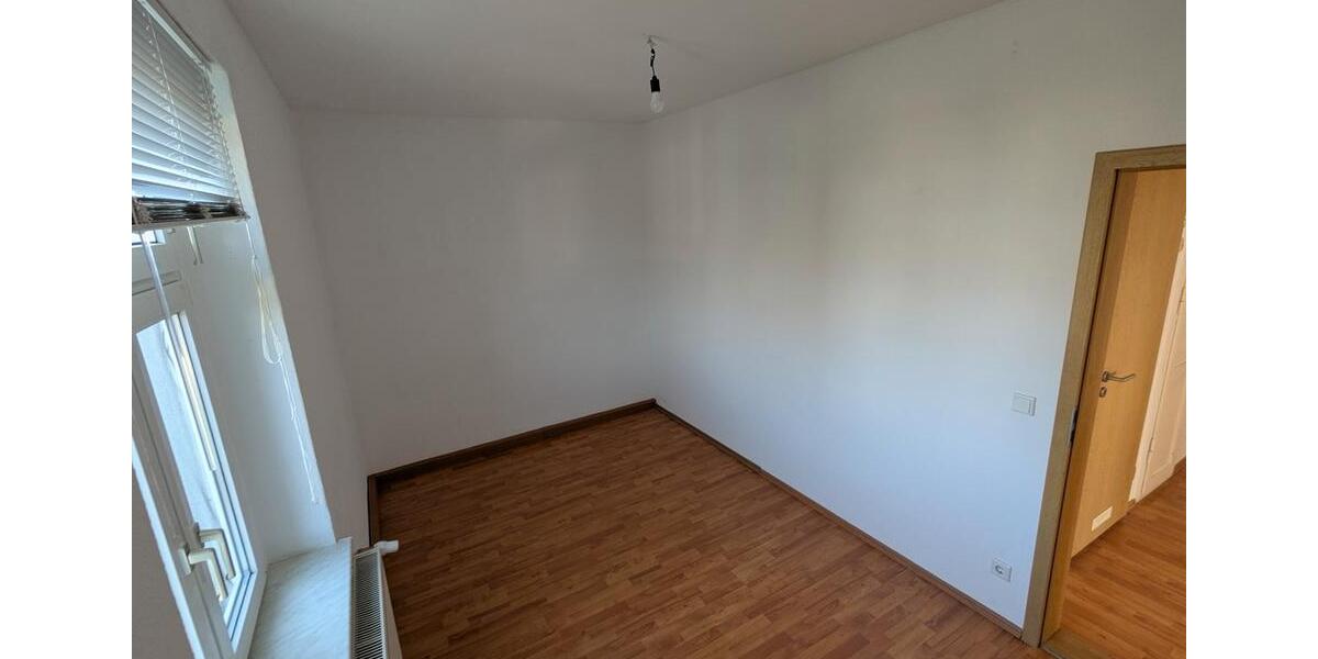 Etagenwohnung Zeitz - 3 Zimmer, 61 m&sup2;, 430&euro; | Angebot:26532605