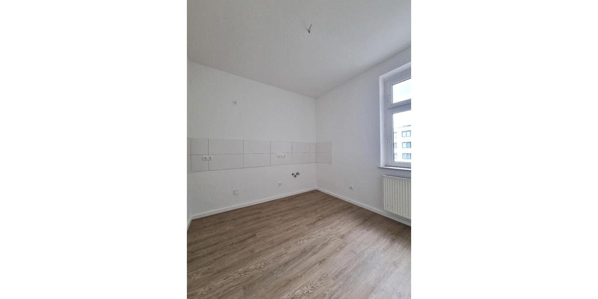 Etagenwohnung Köthen (Anhalt) - 2 Zimmer, 70 m&sup2;, 300&euro; | Angebot:25977963