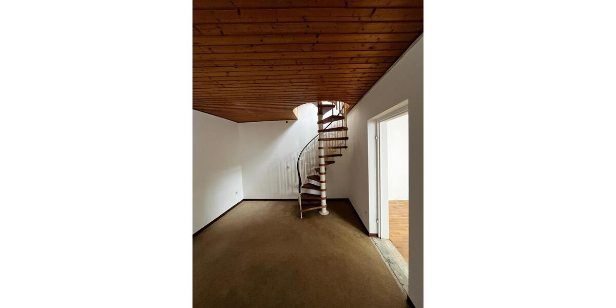 Etagenwohnung Darmstadt Darmstadt-Ost - 5 Zimmer, 154 m&sup2;, 2.080&euro; | Angebot:24475626