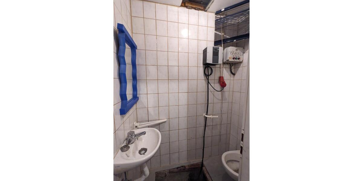 Etagenwohnung Bruchsal - 4 Zimmer, 100 m&sup2;, 400&euro; | Angebot:24702855
