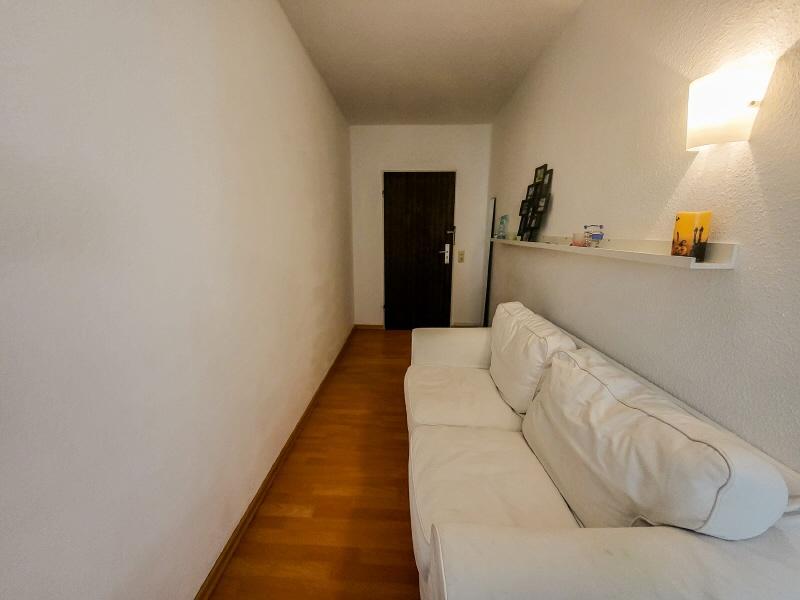 Helle 2Zi-Whg mit Balkon in ruhiger Lage! zimmer