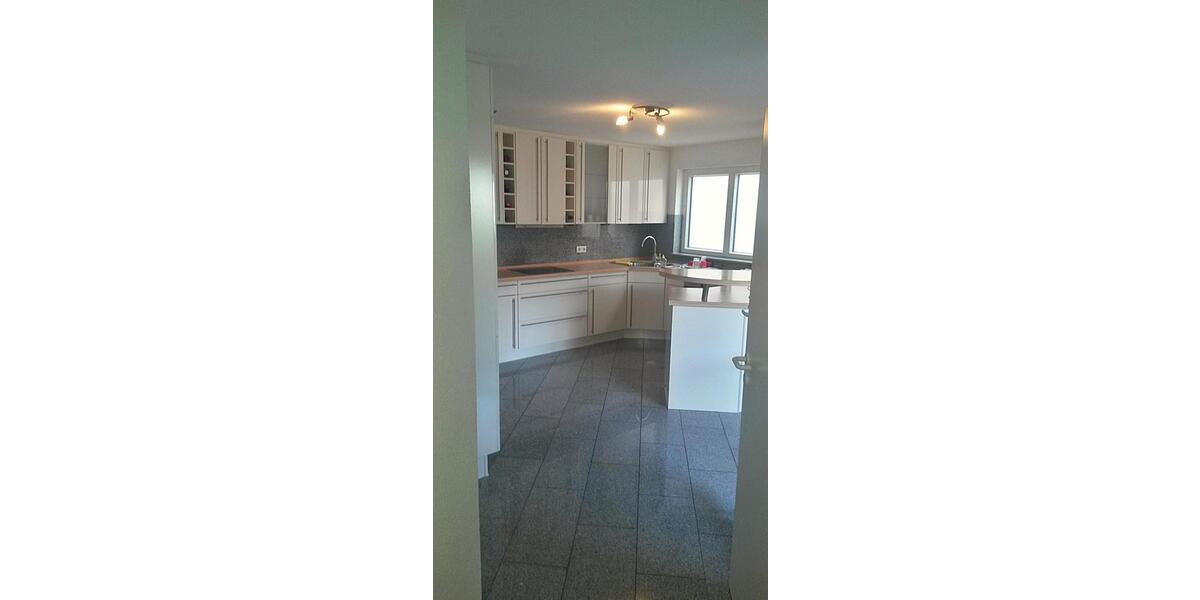 Maisonettenwohnung Pfullendorf - 5 Zimmer, 160 m&sup2;, 1.400&euro; | Angebot:26086894