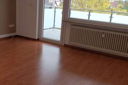 Wohnung Waldbüttelbrunn - 3 Zimmer, 81 m&sup2;, 1.100&euro; | Angebot:24496048