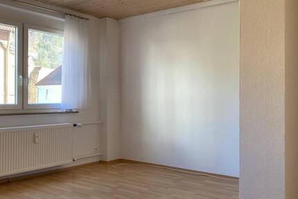 Schöne 3er - WG mit großer Küche in direkter Bahnhofsnähe in Geislingen 1 zimmer