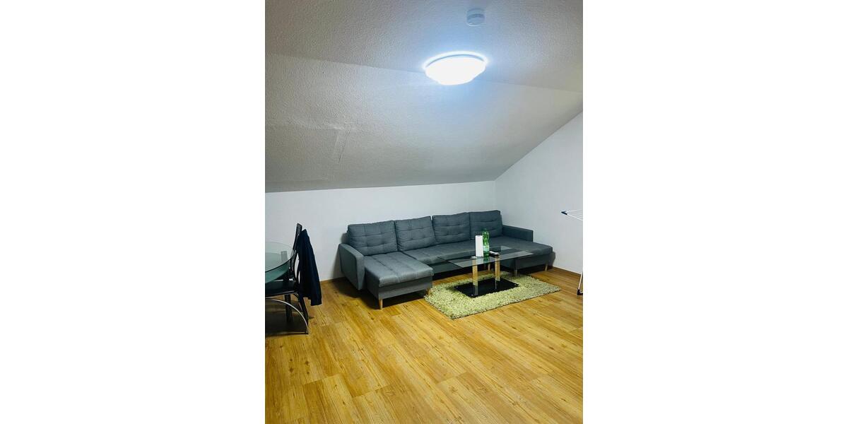 Dachgeschoßwohnung Pocking - 4 Zimmer, 75 m&sup2;, 550&euro; | Angebot:25049278