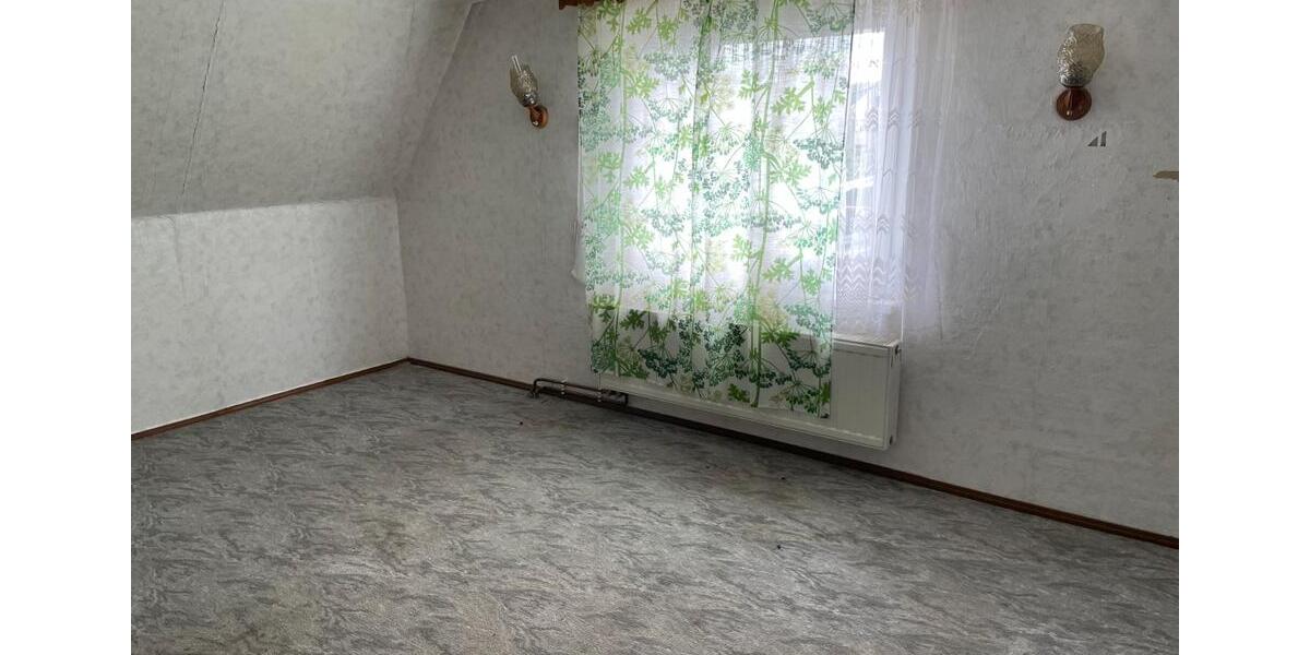 Einfamilienhaus Limbach-Oberfrohna Oberfrohna - 4 Zimmer, 76 m&sup2;, 250&euro; | Angebot:24559771