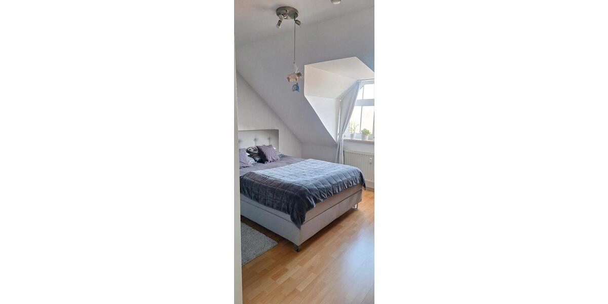 Dachgeschoßwohnung Selb - 2.5 Zimmer, 66 m&sup2;, 480&euro; | Angebot:26476781