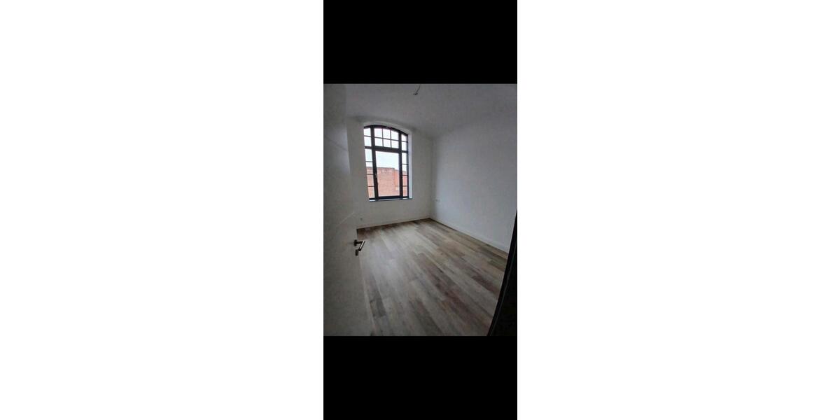 Etagenwohnung Burg - 4 Zimmer, 111 m&sup2;, 1.270&euro; | Angebot:25723608