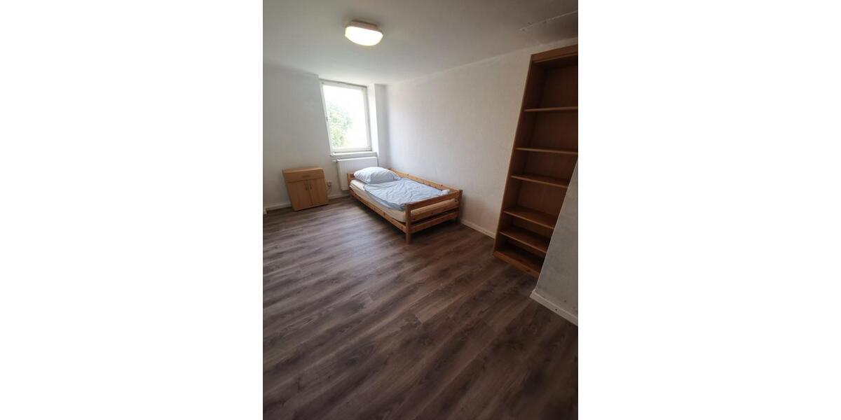 Wohnen auf Zeit Mindelheim - 5 Zimmer, 135 m&sup2;, 4.000&euro; | Angebot:25921051
