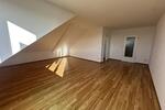 Sehr helle 2 Raum-Whg. mit Ausblick über die Stadt und Garage und *Bungalow auf dem Grundstück - Dachgeschoßwohnung Gera Ostviertel | Angebot:26334867