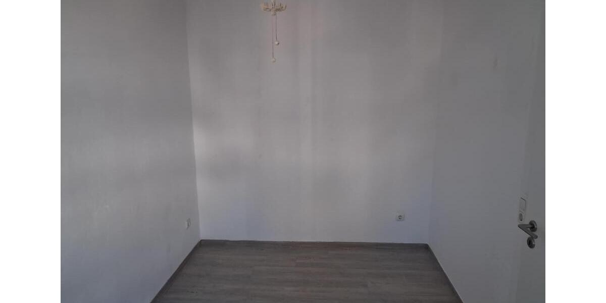 Etagenwohnung Kirchhain - 3 Zimmer, 75 m&sup2;, 595&euro; | Angebot:25078743