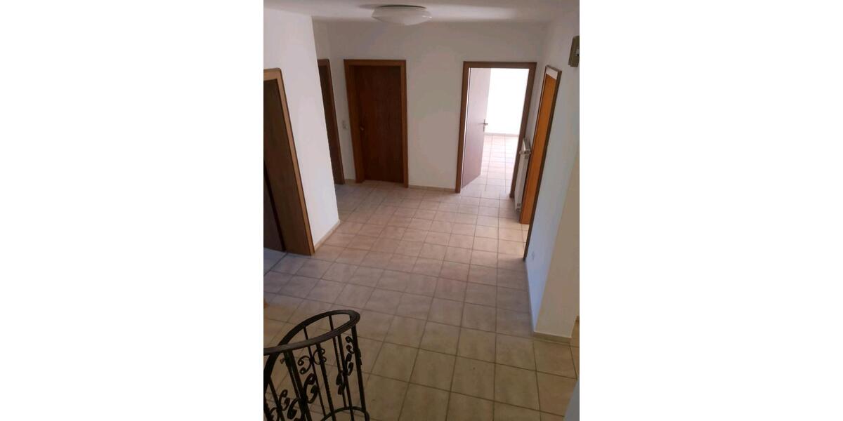 Einfamilienhaus Straubing - 5 Zimmer, 154 m&sup2;, 1.300&euro; | Angebot:26408422