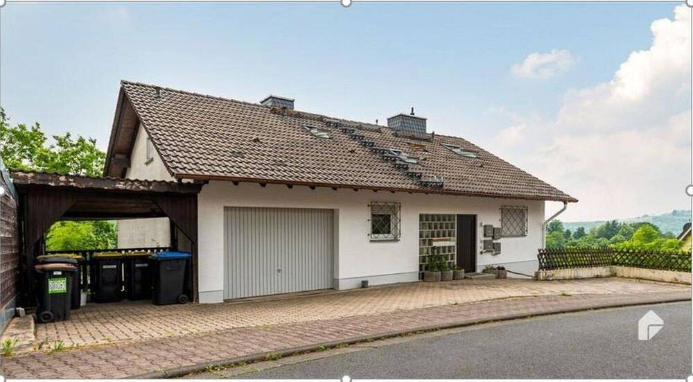 Frisch renoviert 3 Zimmer, Balkon & Naturblick in Ortenberg-Lißberg zu vermieten