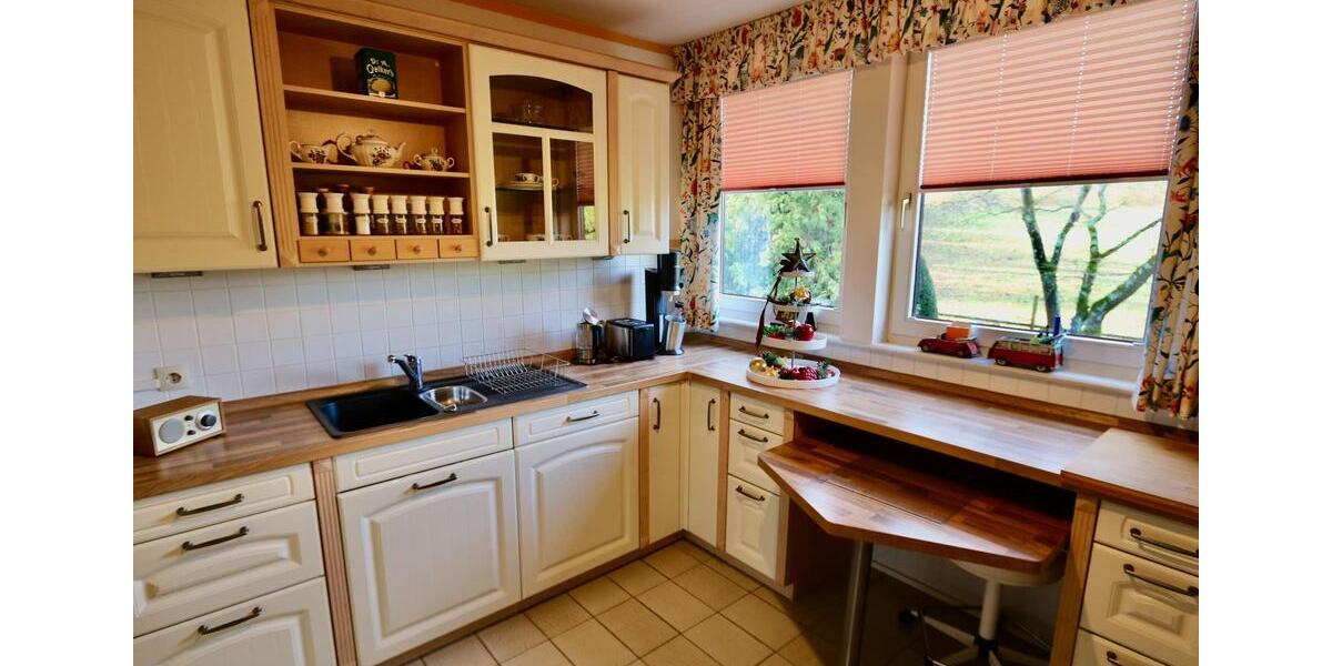 Etagenwohnung Overath - 3 Zimmer, 100 m&sup2;, 1.000&euro; | Angebot:24992525