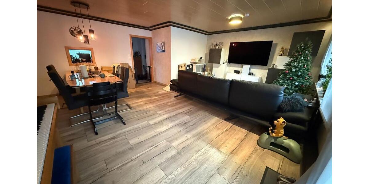 Reihenhaus Fürth Atzenhof - 6 Zimmer, 150 m&sup2;, 1.600&euro; | Angebot:24466025