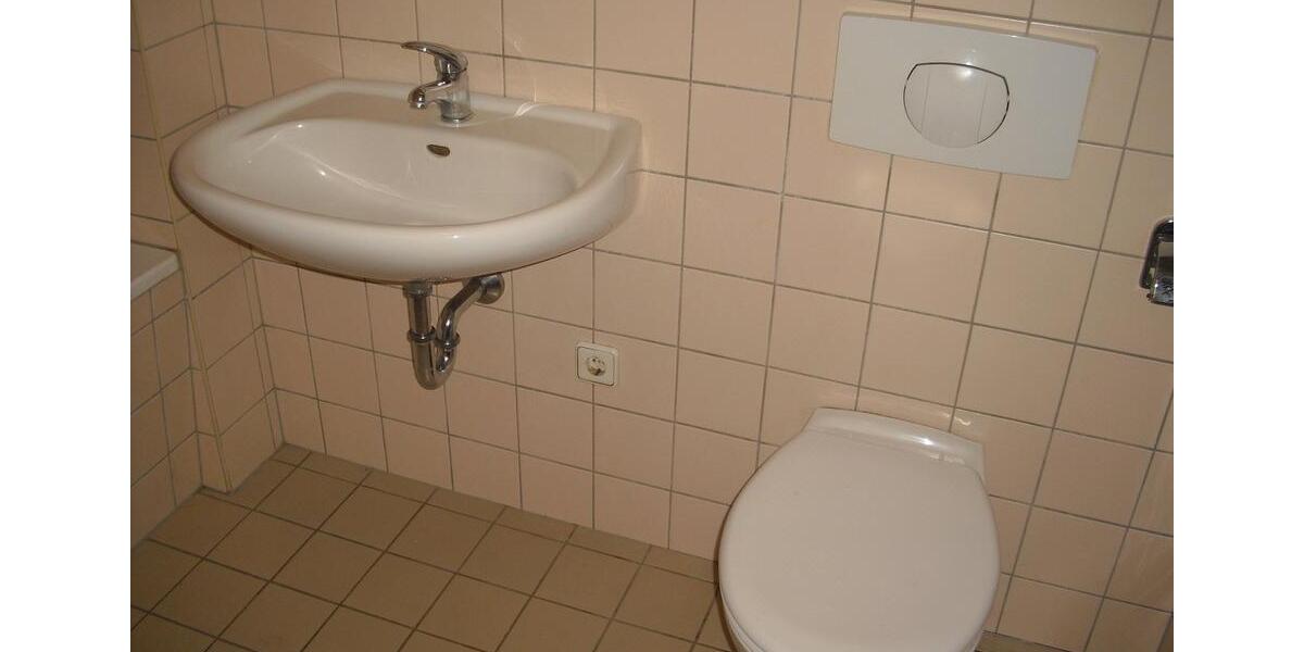 Etagenwohnung Röderland - 2 Zimmer, 67 m&sup2;, 330&euro; | Angebot:26426482