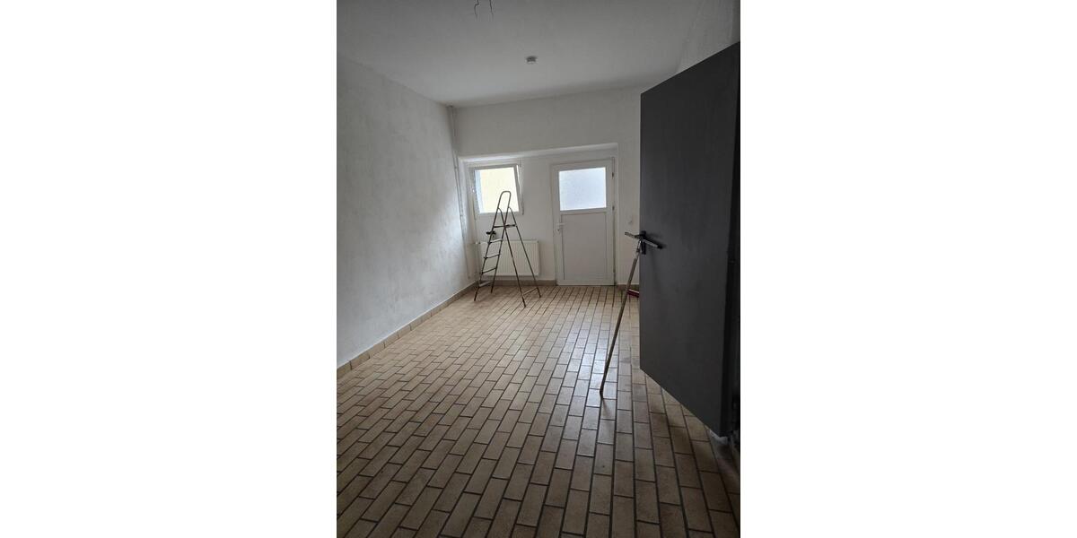 Etagenwohnung Merzig - 5 Zimmer, 140 m&sup2;, 1.100&euro; | Angebot:26591928