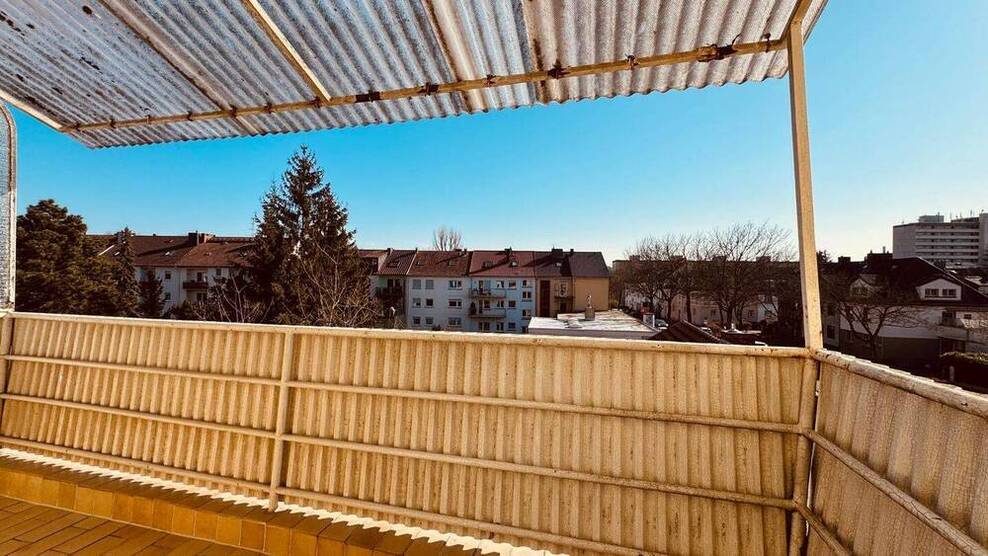 3 ZKB (1 Z ist DurchgangsZimmer) mit Balkon, Friedrichsthaler Str. 2, 66113 Saarbrücken