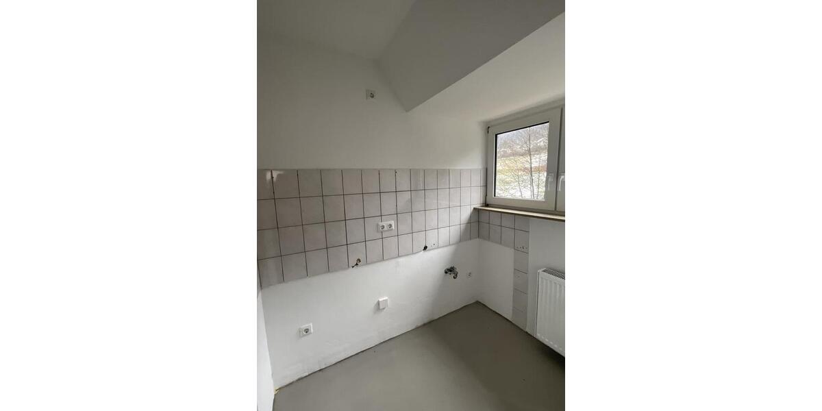 Dachgeschoßwohnung Plettenberg - 2 Zimmer, 33 m&sup2;, 294&euro; | Angebot:24751926