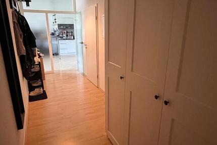 Zwei-Raum Wohnung mit Bakon