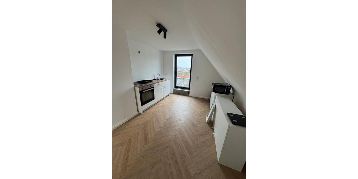 Dachgeschoßwohnung Rüsselsheim am Main - 2 Zimmer, 65 m&sup2;, 1.400&euro; | Angebot:24713144