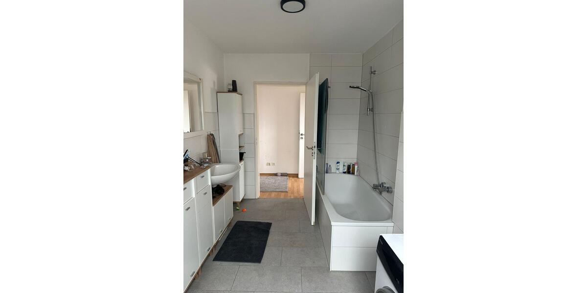 Dachgeschoßwohnung Speyer - 3 Zimmer, 61 m&sup2;, 900&euro; | Angebot:25982038