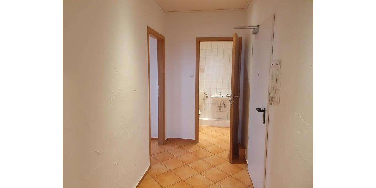 Etagenwohnung Braunschweig Lehndorf-Watenbüttel - 2 Zimmer, 80 m&sup2;, 693&euro; | Angebot:26297112