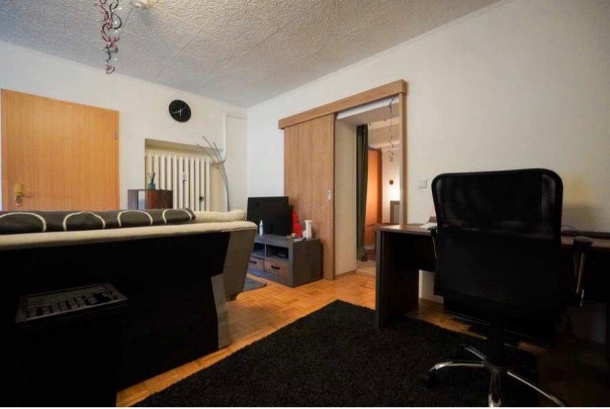 Große 4–5-Zimmer-Wohnung mit Terrasse & Stellplatz 5 zimmer