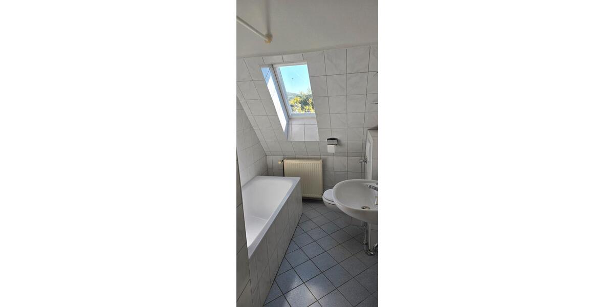 Dachgeschoßwohnung Gütersloh Avenwedde - 3 Zimmer, 67 m&sup2;, 549&euro; | Angebot:26564641