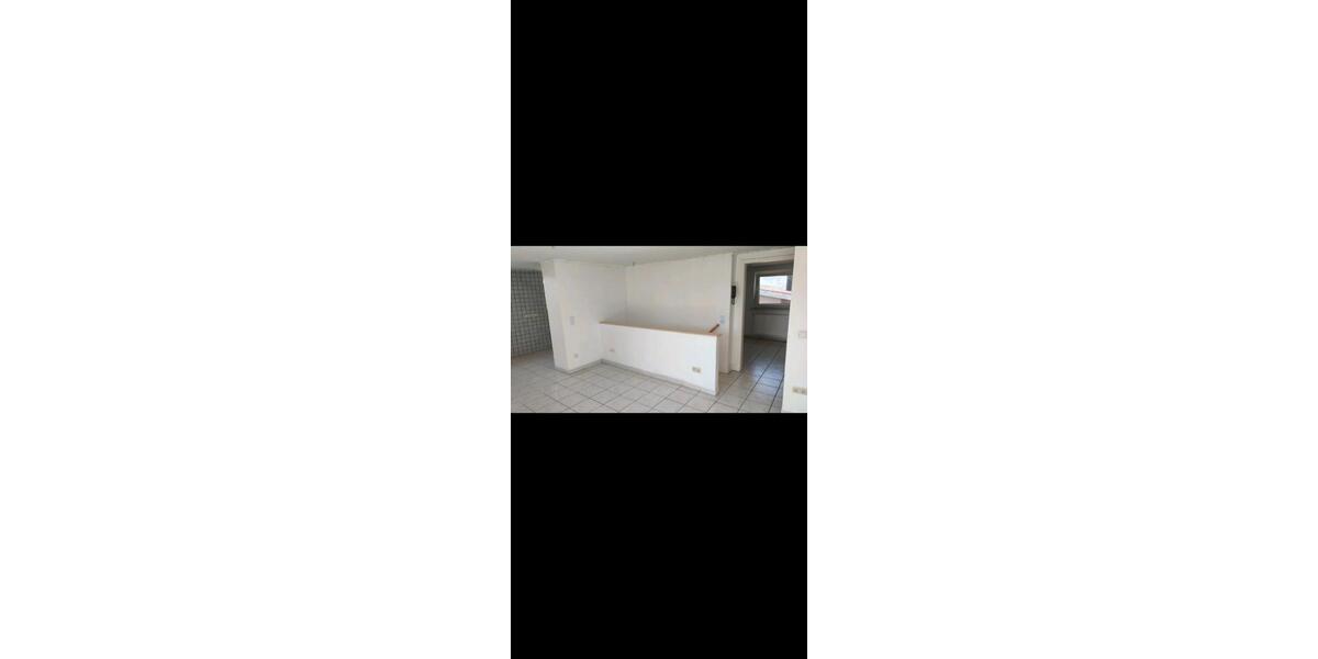 Dachgeschoßwohnung Köln Mülheim - 1.5 Zimmer, 50 m&sup2;, 1.050&euro; | Angebot:26504317