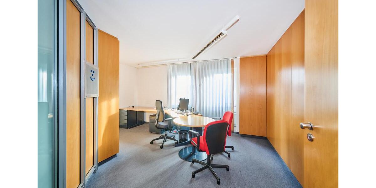 Gewerbeobjekt Neutraubling - 1.550&euro; | Angebot:25354353